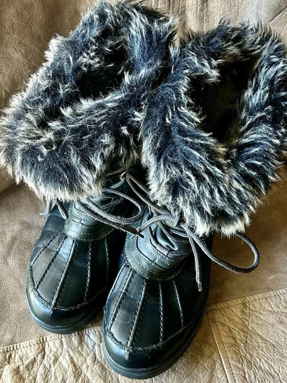 Dream Pairs Swiss-Low-5 Thinsulated Boots - Black/Grey - Size 8